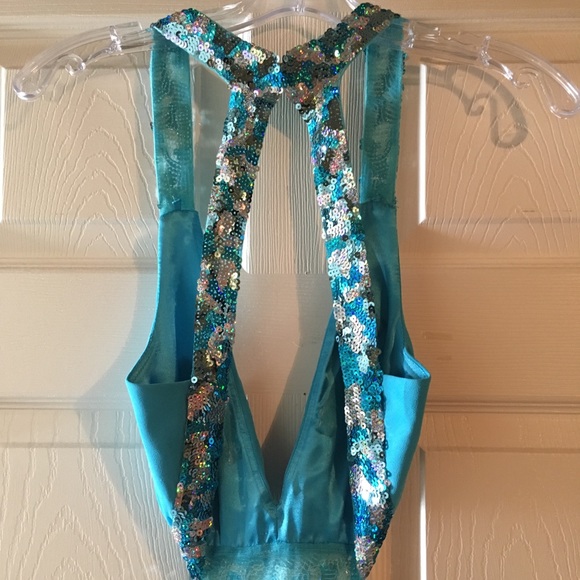 Prom dress - Picture 2 of 4